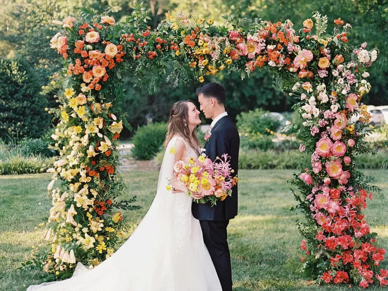 Seasonal Wedding Inspiration: Best Ideas for Summer & Winter Celebrations