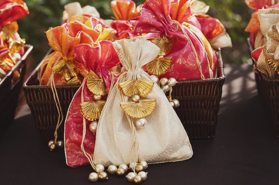best wedding return gifts for guests
