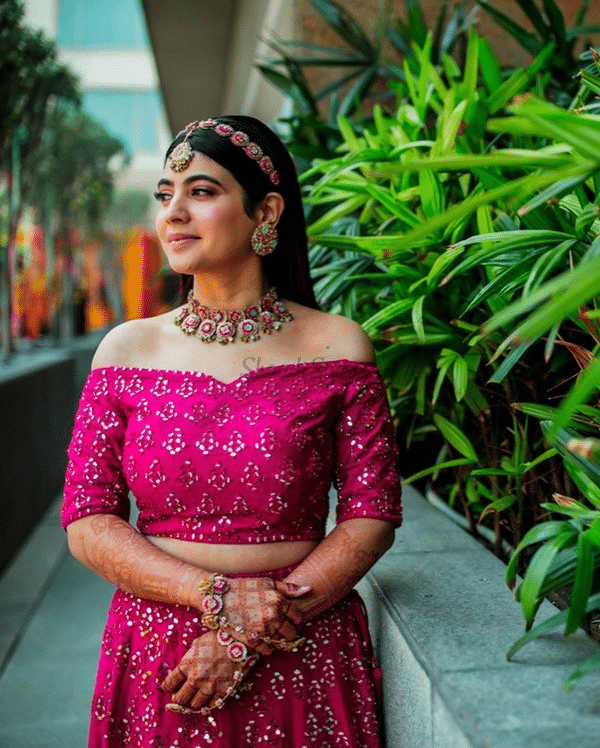 LET’S MATCH THE OUTFIT AND SHEESHPHOOL