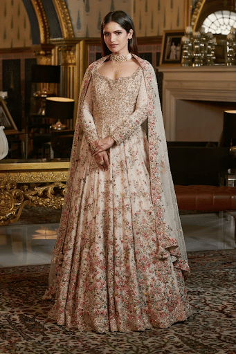 THE FLORAL KALIDARS ARE ALWAYS A YES bridal outfit