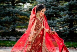 things to avoid while buying a wedding dress 1
