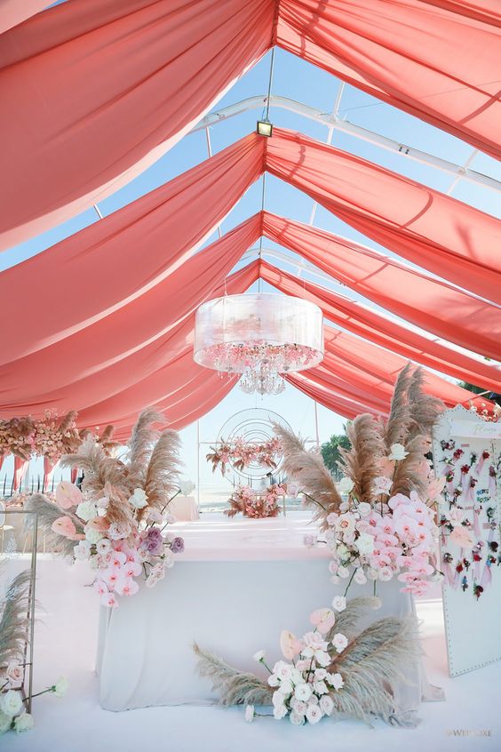 pastel beach wedding decor
